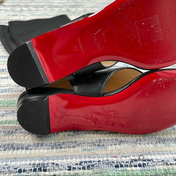 Christian Louboutin From Sand Flat Leather Sandals - Picture 13 of 16